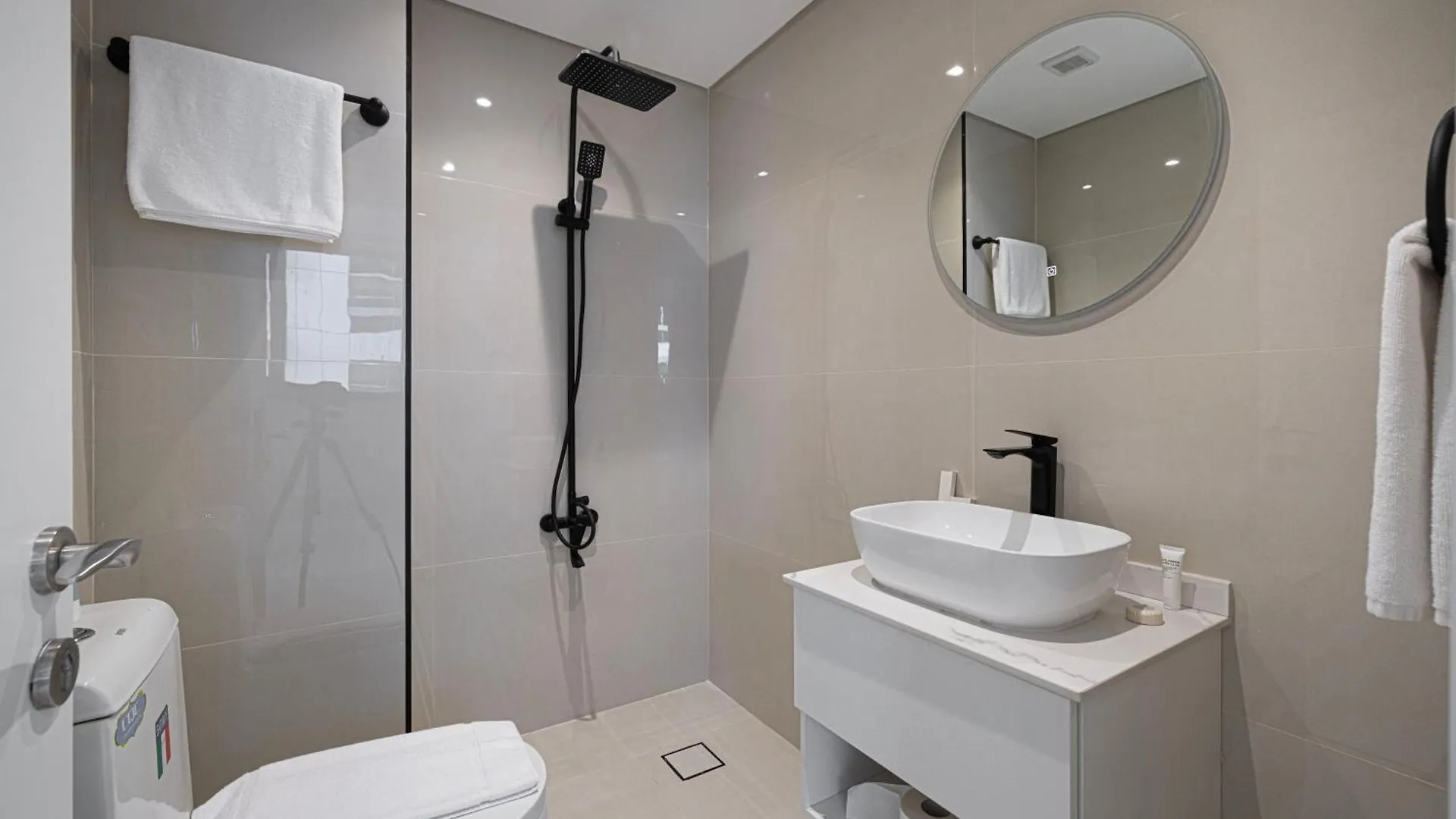 Spacious 3Bedroom Luxury Apartment In Business Bay Dubai United Arab Emirates