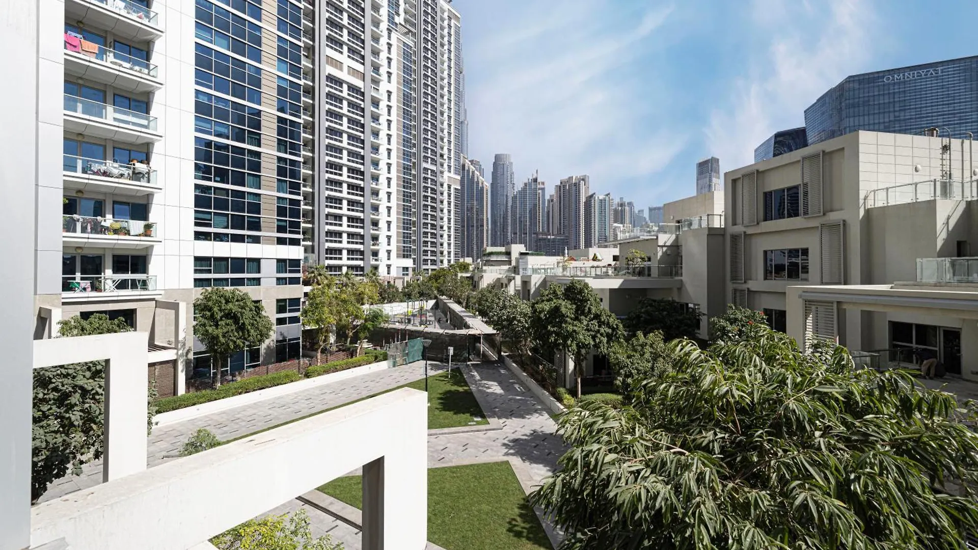 Spacious 3Bedroom Luxury Apartment In Business Bay Dubai